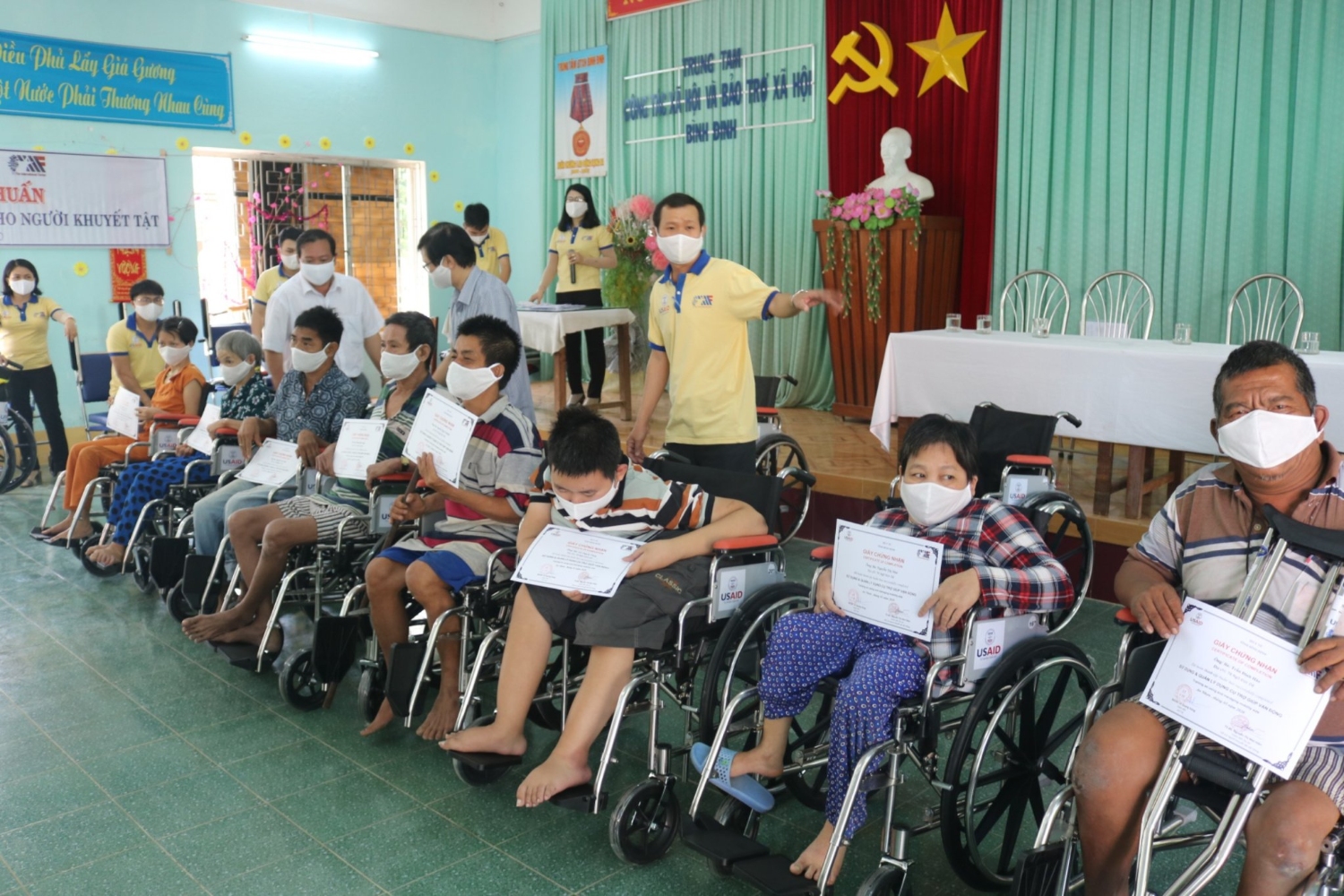 Bàn giao thiết bị 7